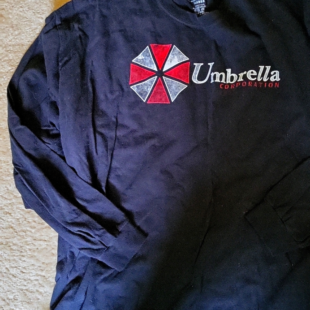 RESIDENT EVIL black lomg sleeve  shirt